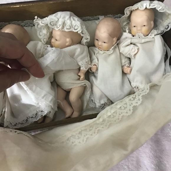 Vintage Lot of 5 R.O.C.  Babies Baby figurine Doll Porcelain Set Collectors - Picture 6 of 16